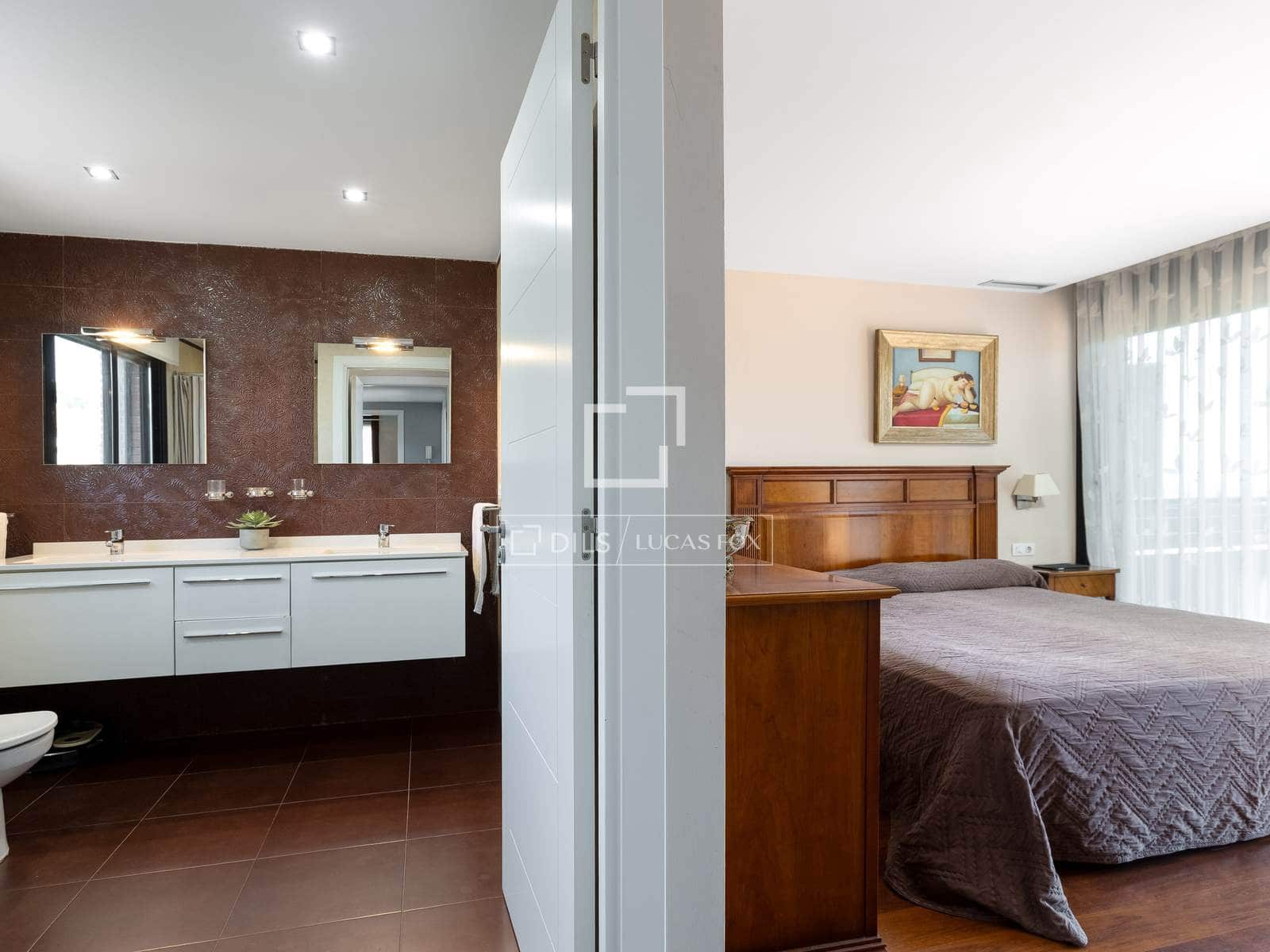 5 slaapkamer Villa te koop in Sant Vicenc de Montalt met garage - € 948.000 (Ref: 9919067)