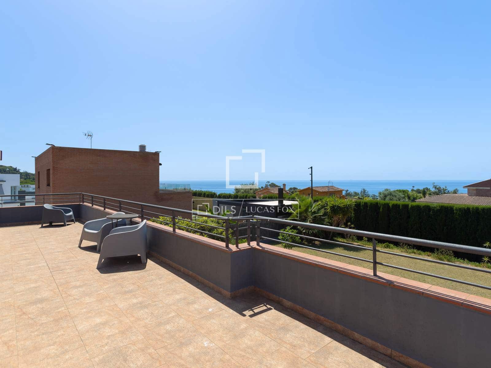 5 slaapkamer Villa te koop in Sant Vicenc de Montalt met garage - € 948.000 (Ref: 9919067)