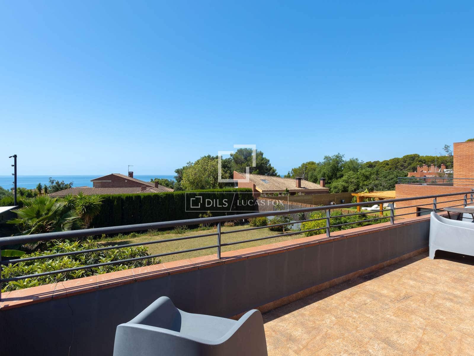 5 slaapkamer Villa te koop in Sant Vicenc de Montalt met garage - € 948.000 (Ref: 9919067)