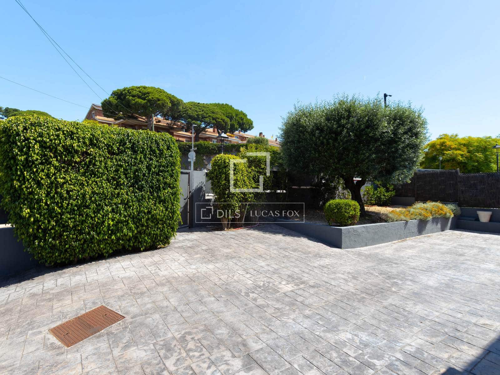 5 slaapkamer Villa te koop in Sant Vicenc de Montalt met garage - € 948.000 (Ref: 9919067)