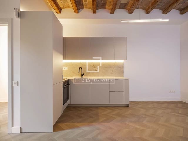 2 soveværelse Lejlighed til salg i Barcelona by - € 575.000 (Ref: 9919124)