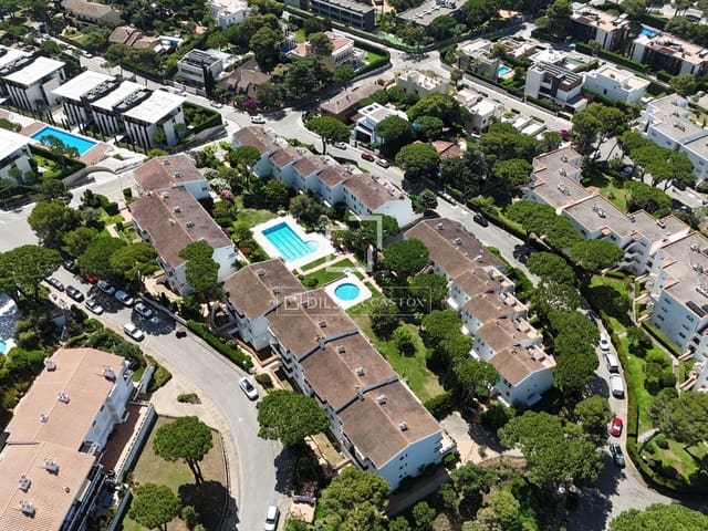 3 Zimmer Villa zu verkaufen in Platja d'Aro, Castell-Platja d'Aro - 475.000 € (Ref: 9920663)
