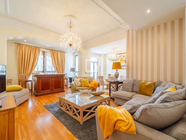 Appartement de 4 chambres à louer à Valence ville - 3 000 € (Ref: 9920907)