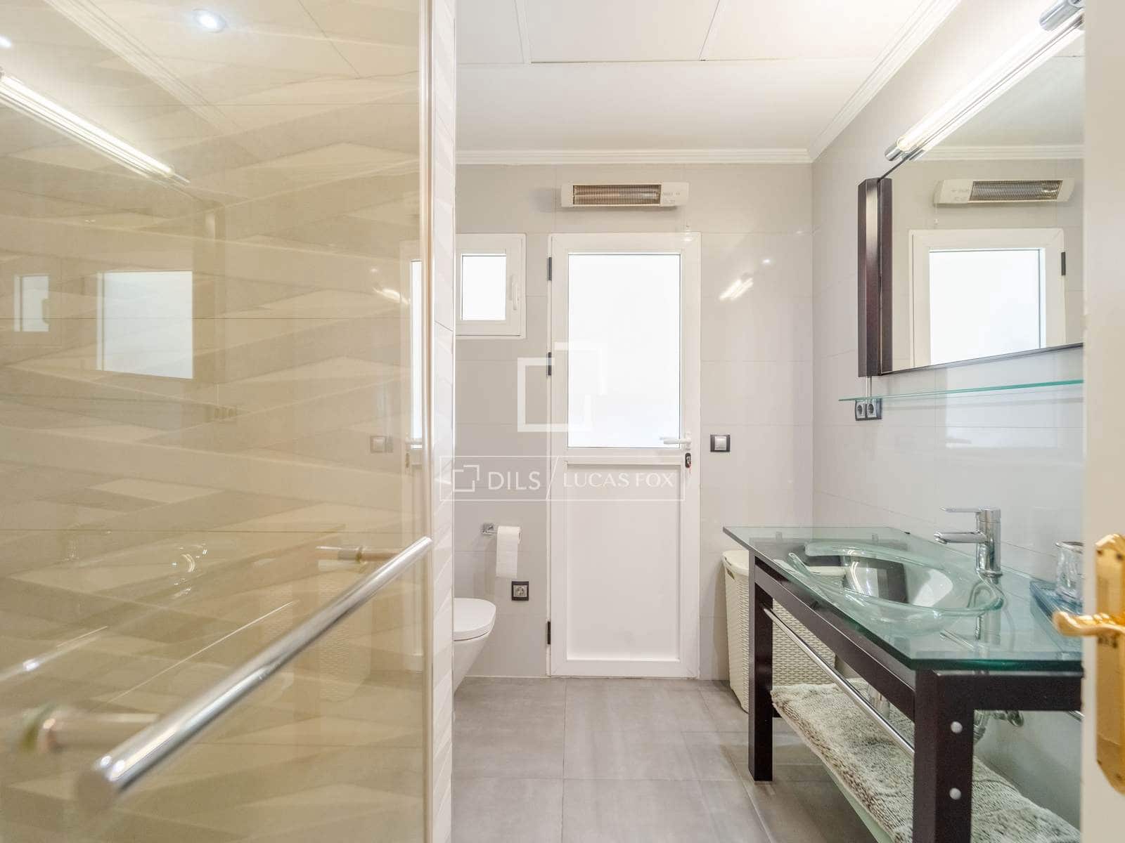 Appartement de 4 chambres à louer à Valence ville - 3 000 € (Ref: 9920907)