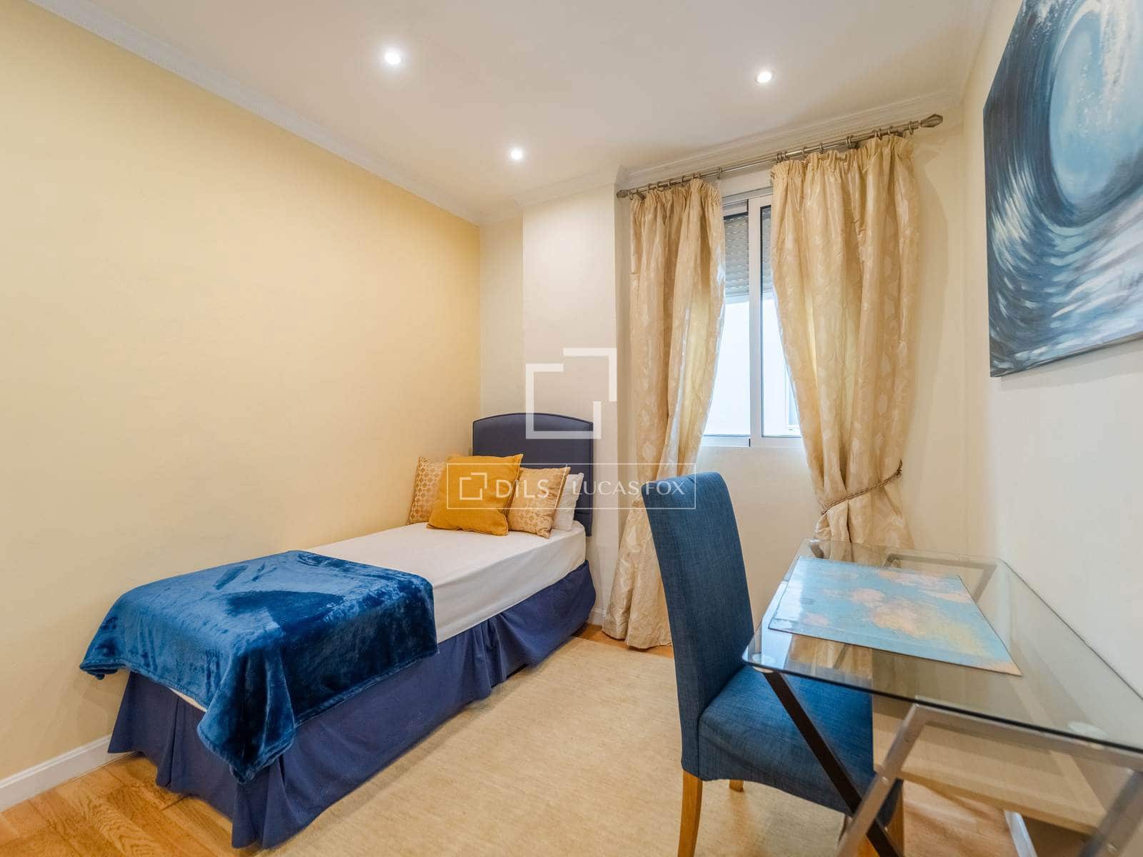 Appartement de 4 chambres à louer à Valence ville - 3 000 € (Ref: 9920907)