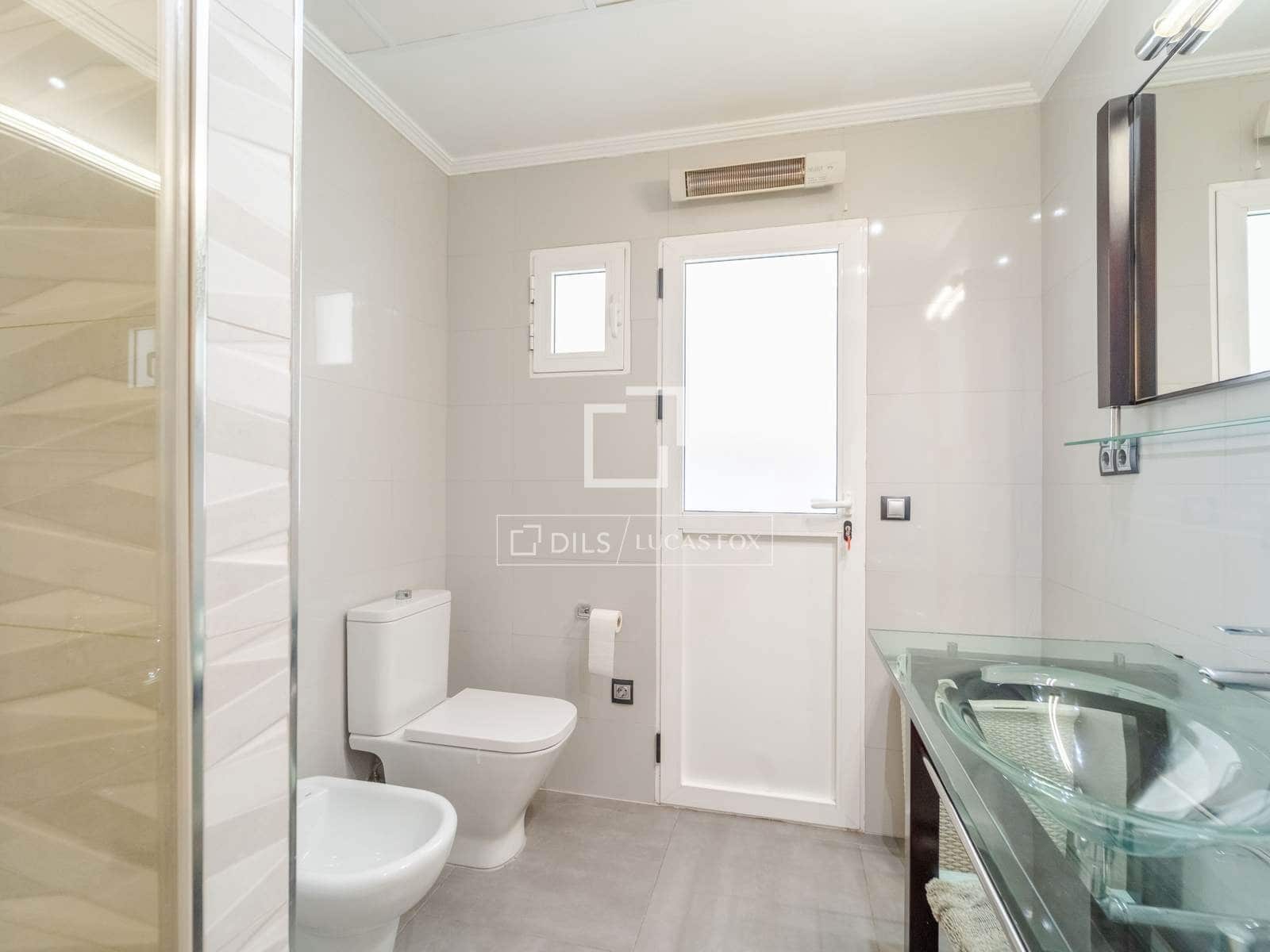 Appartement de 4 chambres à louer à Valence ville - 3 000 € (Ref: 9920907)