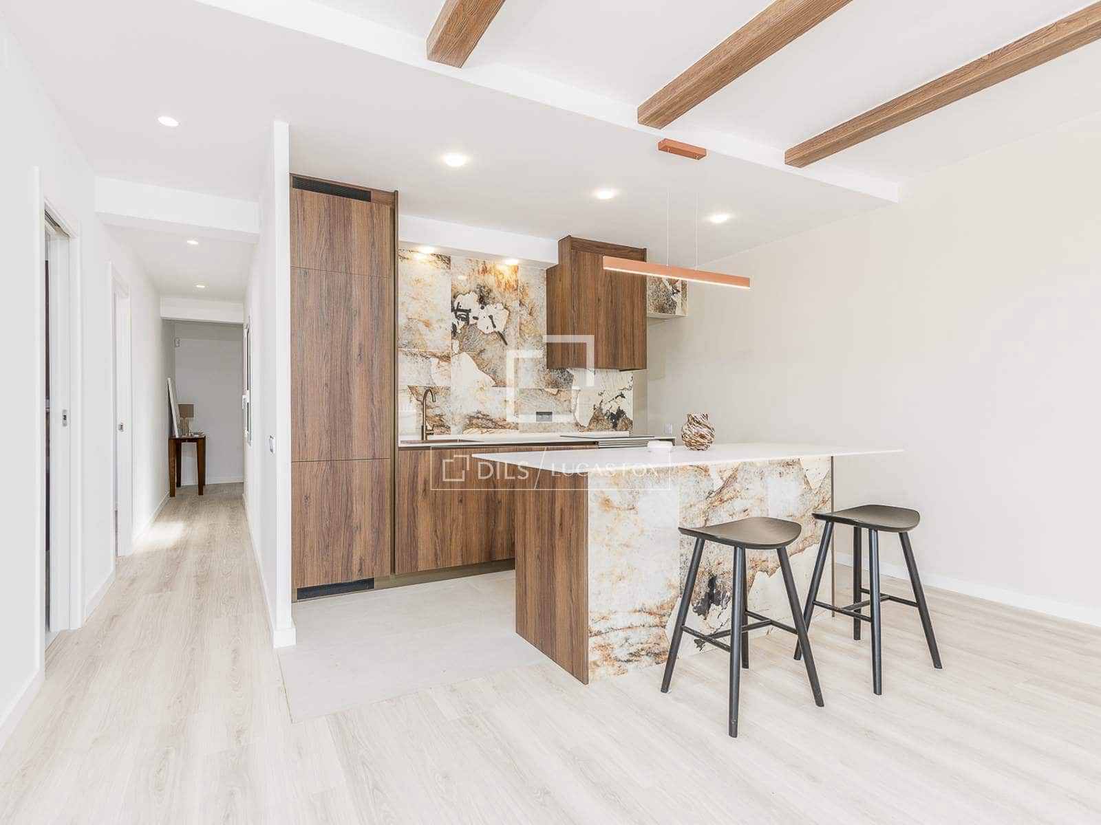3 soveværelse Penthouse til salg i Barcelona by - € 1.090.000 (Ref: 9921052)