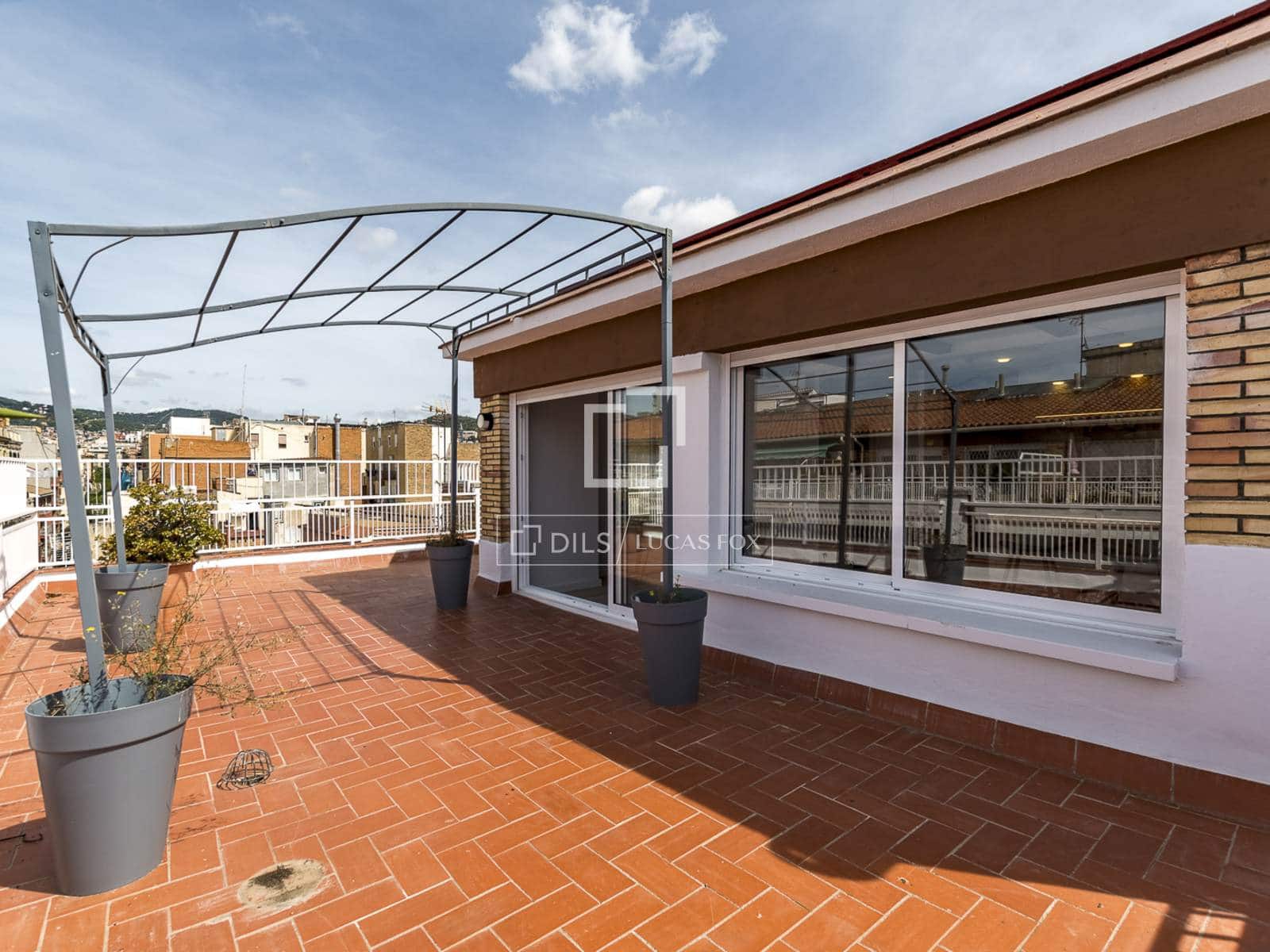 3 soveværelse Penthouse til salg i Barcelona by - € 1.090.000 (Ref: 9921052)