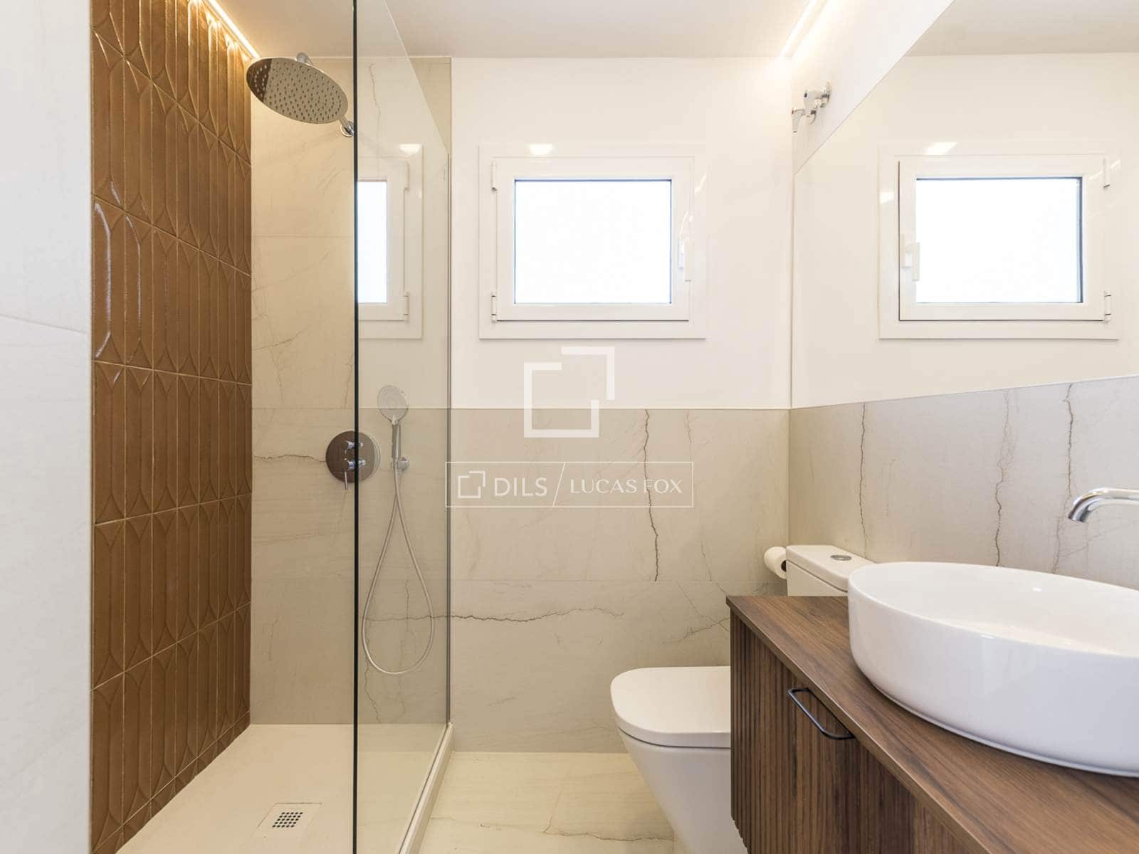 3 soveværelse Penthouse til salg i Barcelona by - € 1.090.000 (Ref: 9921052)