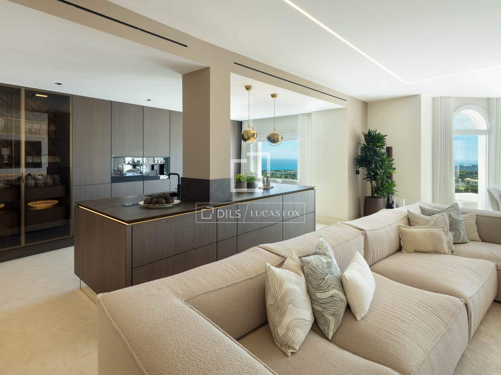4 chambre Penthouse à vendre à Marbella avec piscine garage - 2 495 000 € (Ref: 9921053)