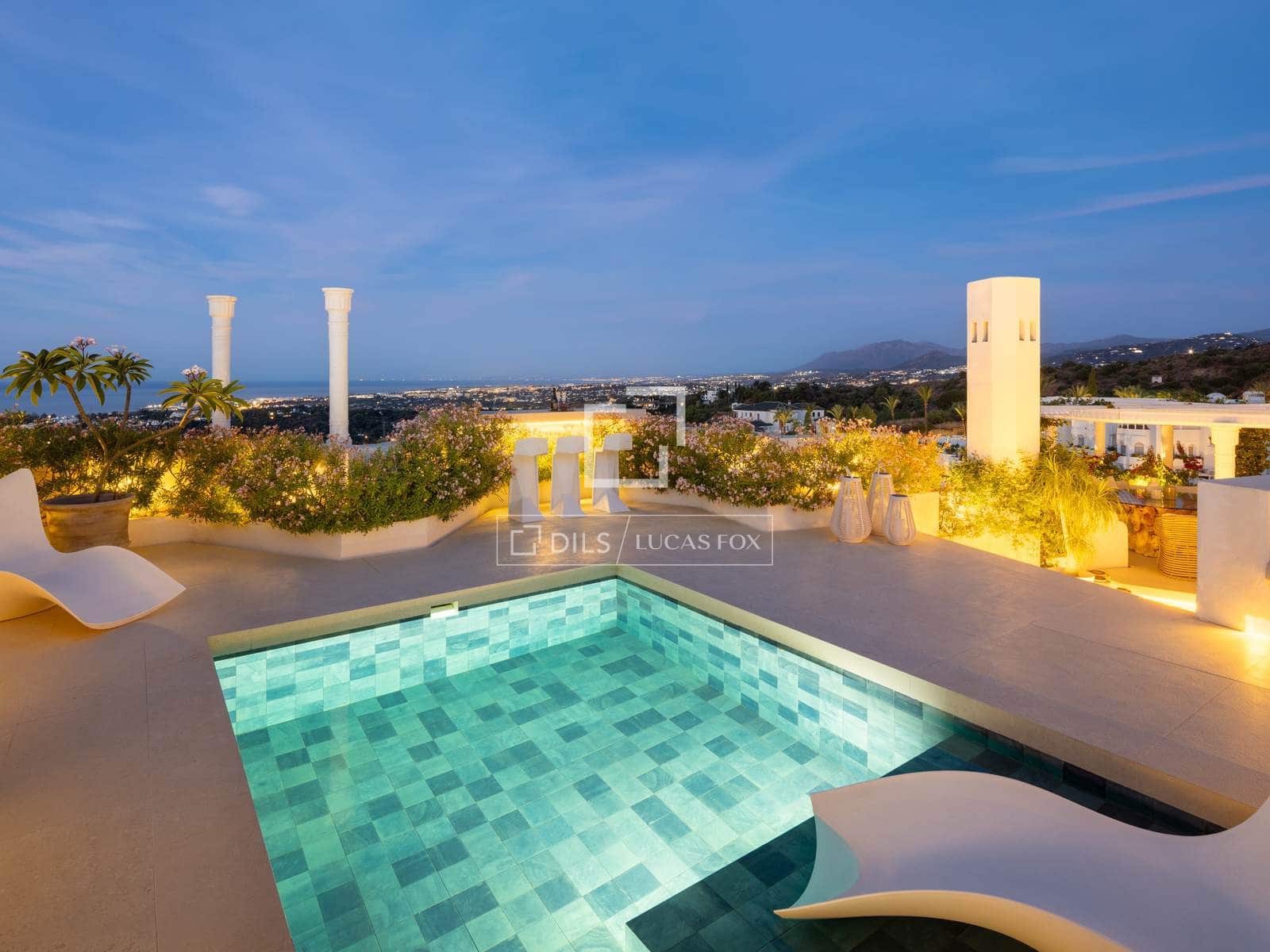 4 chambre Penthouse à vendre à Marbella avec piscine garage - 2 495 000 € (Ref: 9921053)