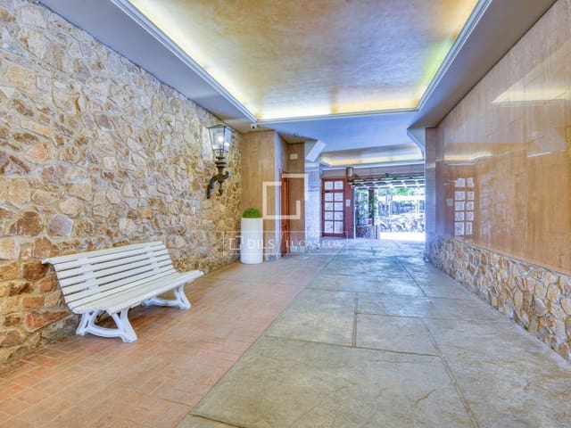 4 chambre Appartement à vendre à Sant Feliu de Guíxols avec garage - 725 000 € (Ref: 9921054)