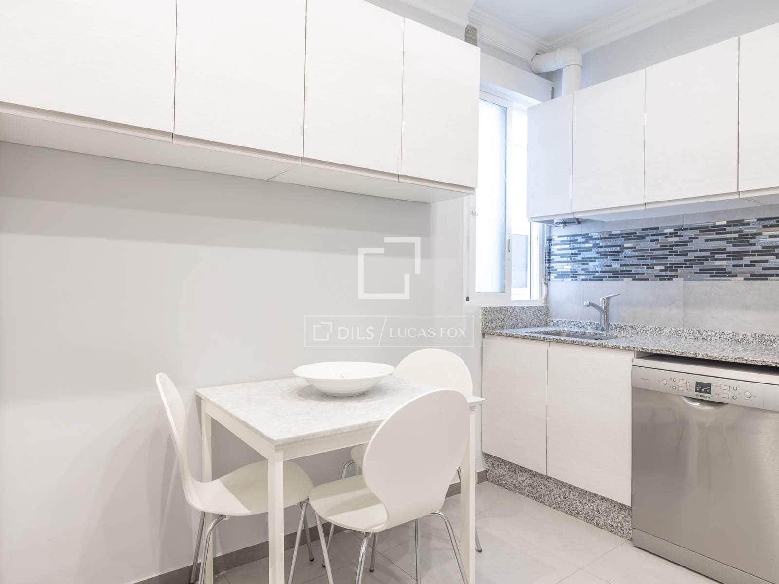 3 soveværelse Lejlighed til leje i Valencia by - € 2.400 (Ref: 9921057)