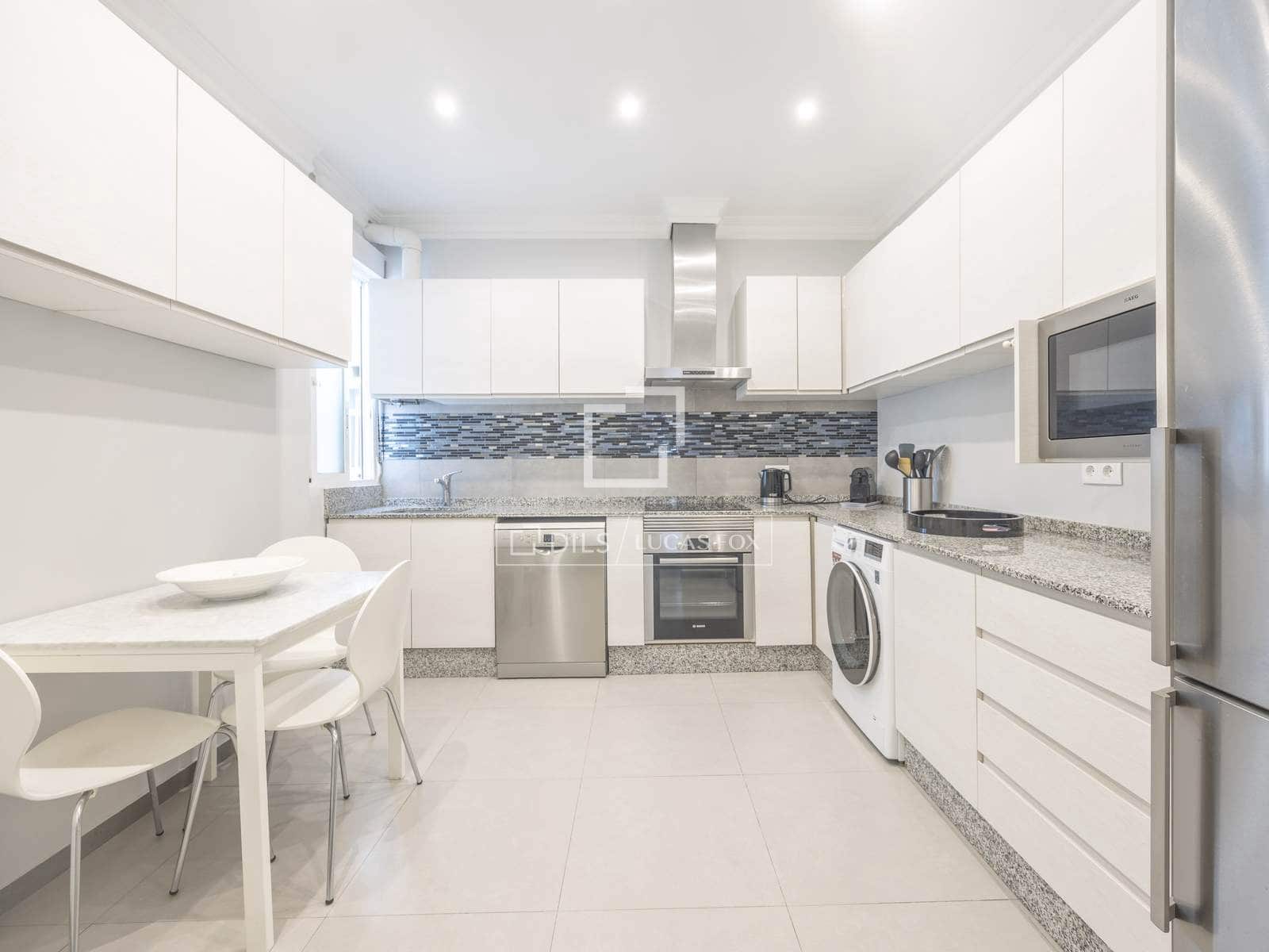 3 soveværelse Lejlighed til leje i Valencia by - € 2.400 (Ref: 9921057)
