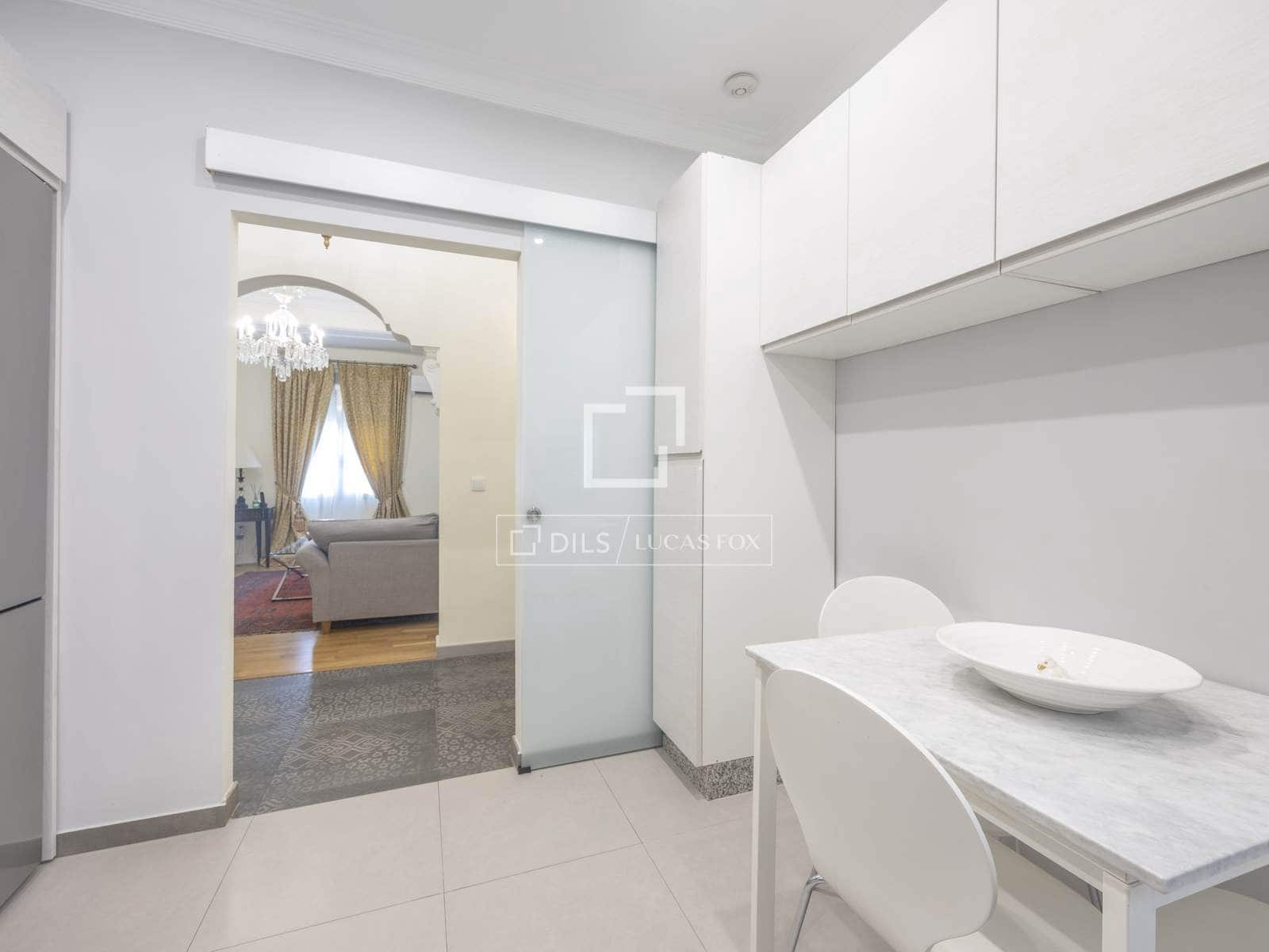 3 soveværelse Lejlighed til leje i Valencia by - € 2.400 (Ref: 9921057)