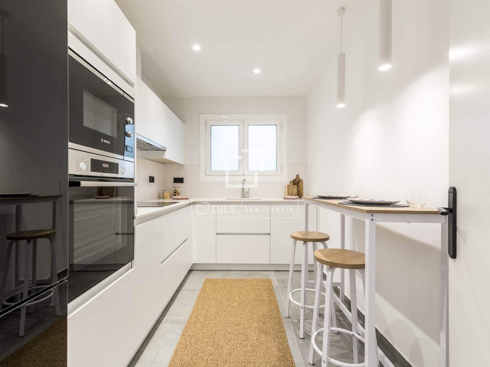 4 soveværelse Lejlighed til salg i Barcelona by - € 680.000 (Ref: 9921058)