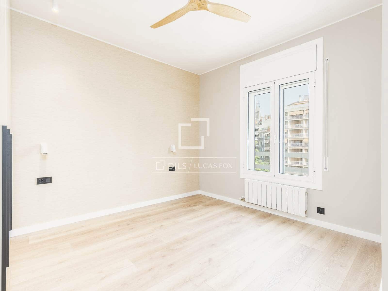 4 soveværelse Lejlighed til salg i Barcelona by - € 680.000 (Ref: 9921058)