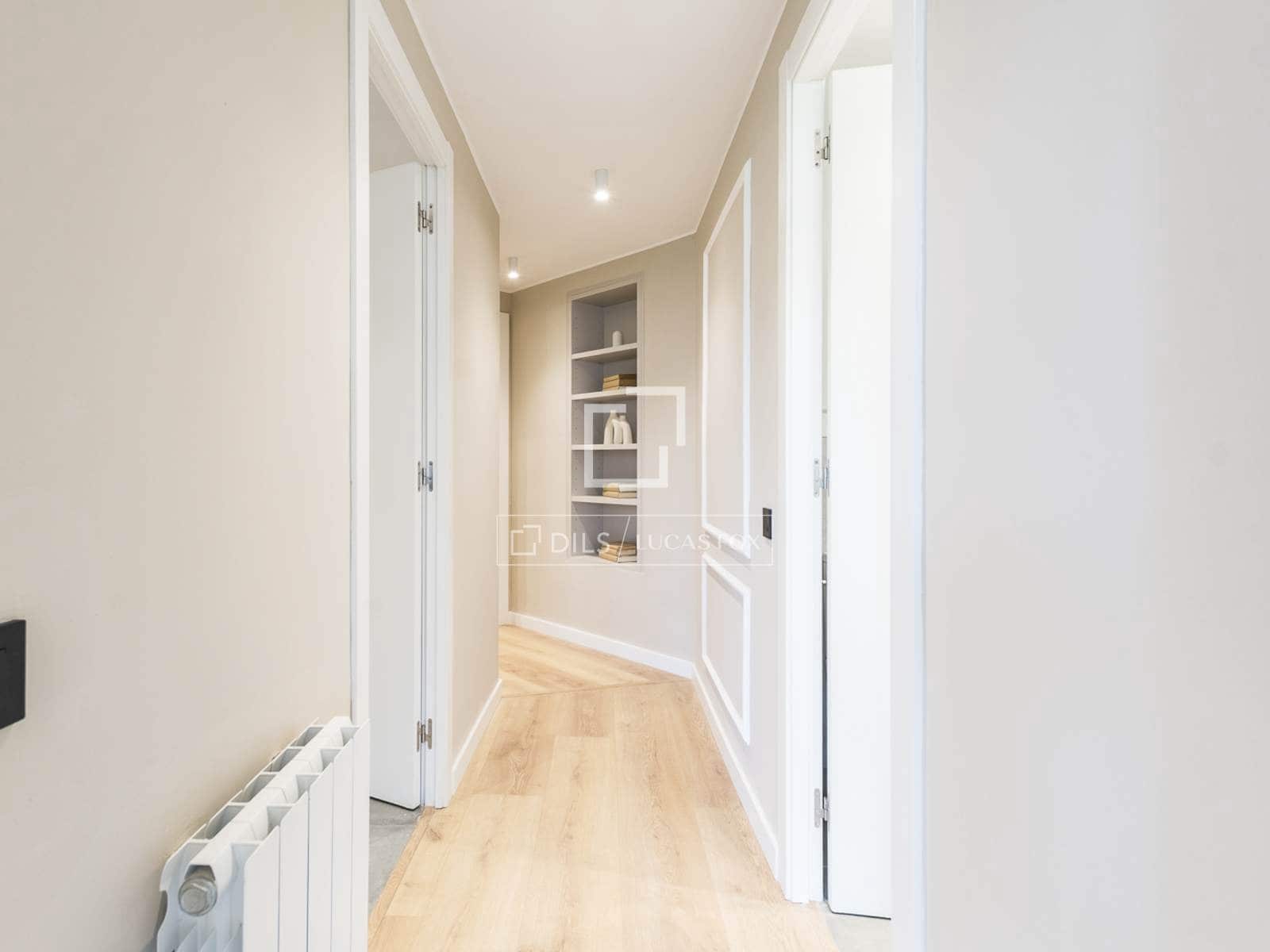 4 soveværelse Lejlighed til salg i Barcelona by - € 680.000 (Ref: 9921058)