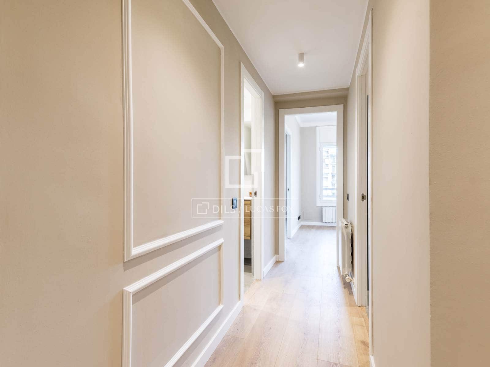 4 soveværelse Lejlighed til salg i Barcelona by - € 680.000 (Ref: 9921058)