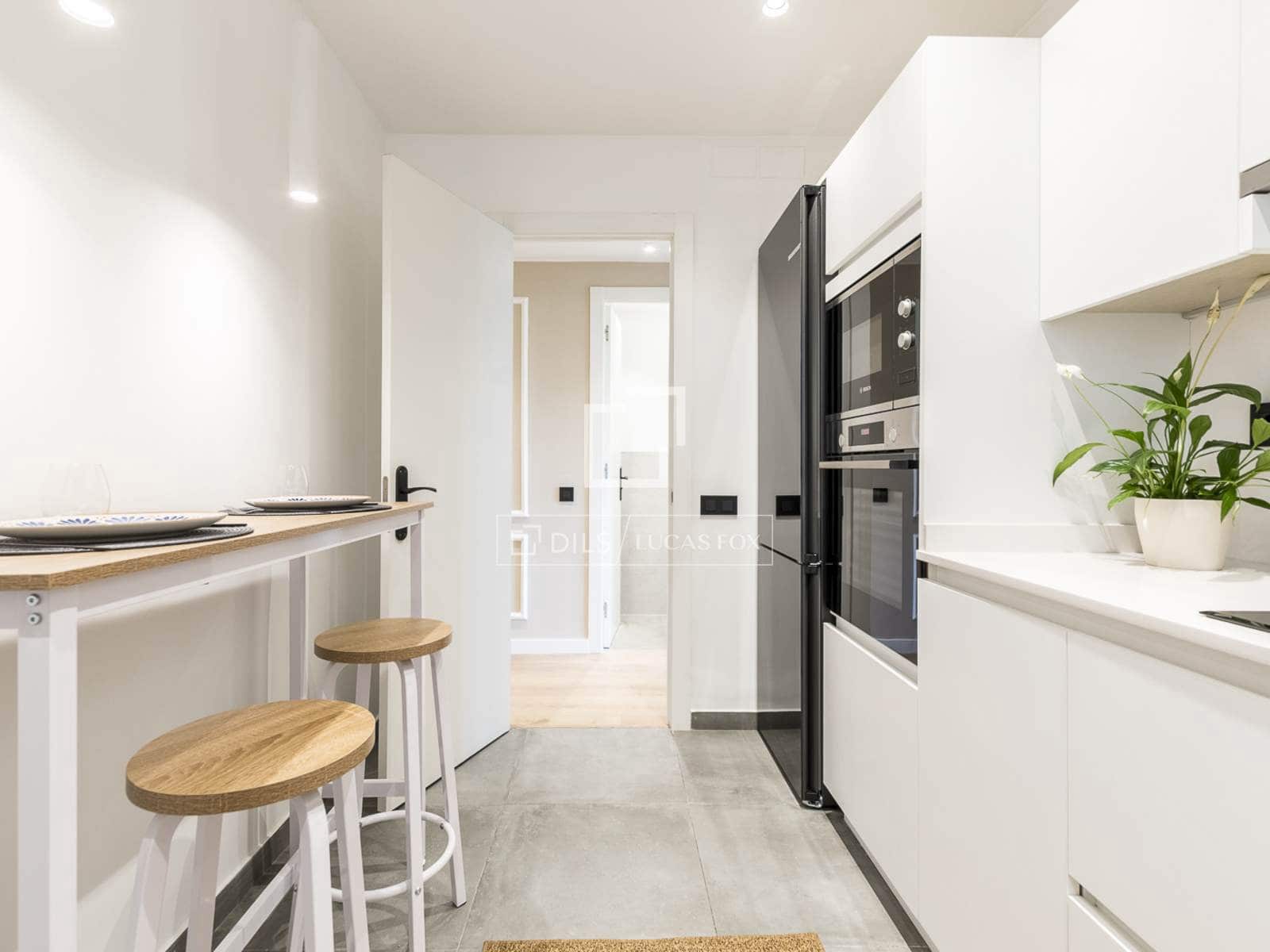 4 soveværelse Lejlighed til salg i Barcelona by - € 680.000 (Ref: 9921058)