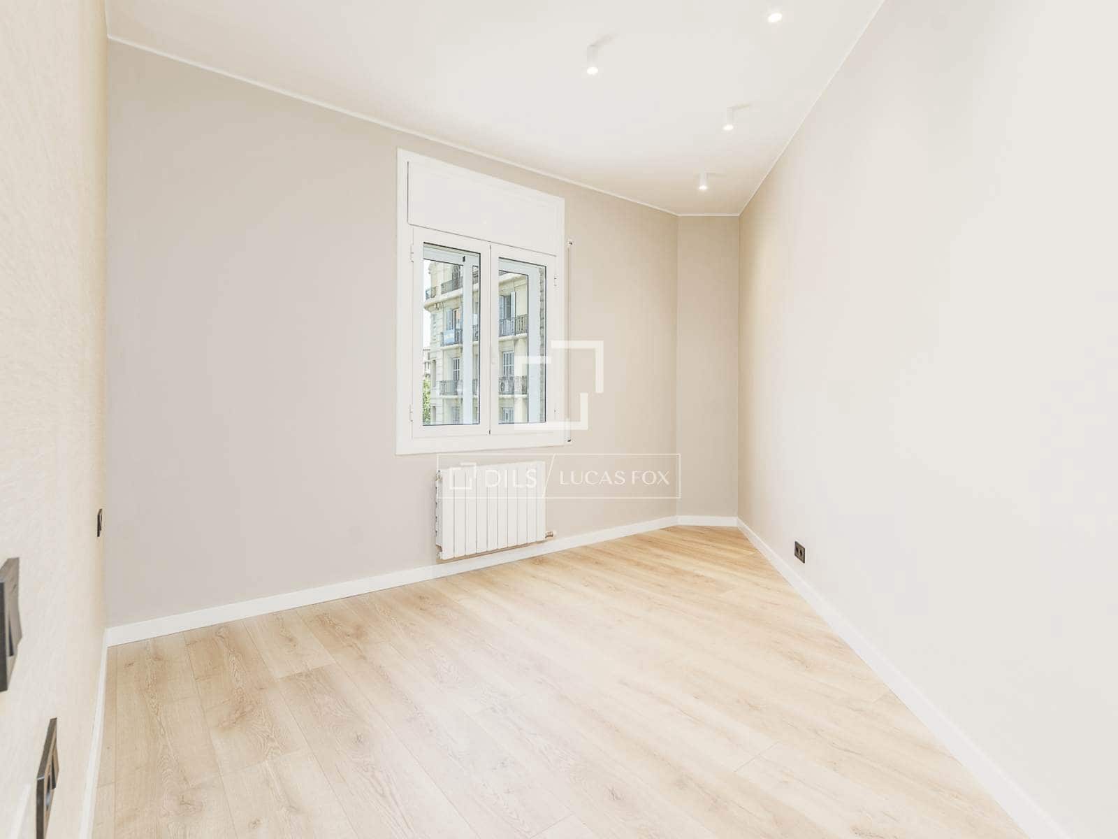 4 soveværelse Lejlighed til salg i Barcelona by - € 680.000 (Ref: 9921058)