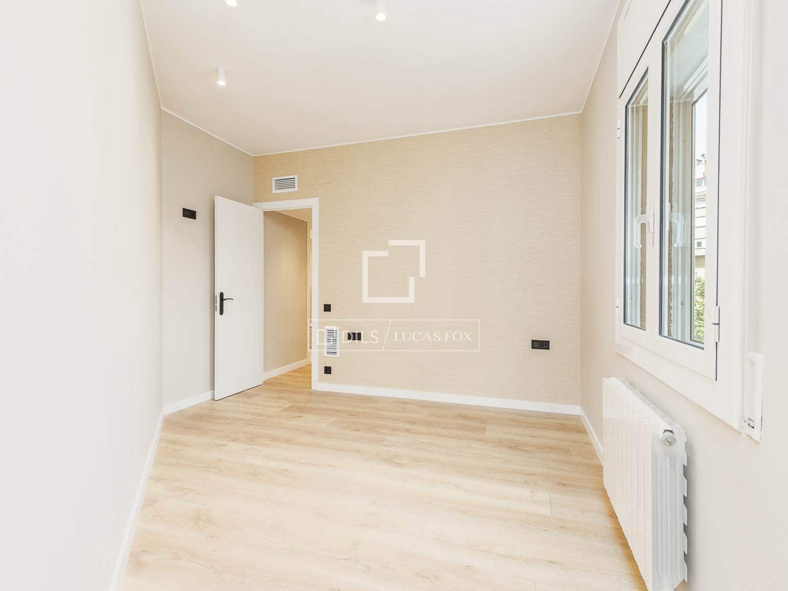 4 soveværelse Lejlighed til salg i Barcelona by - € 680.000 (Ref: 9921058)