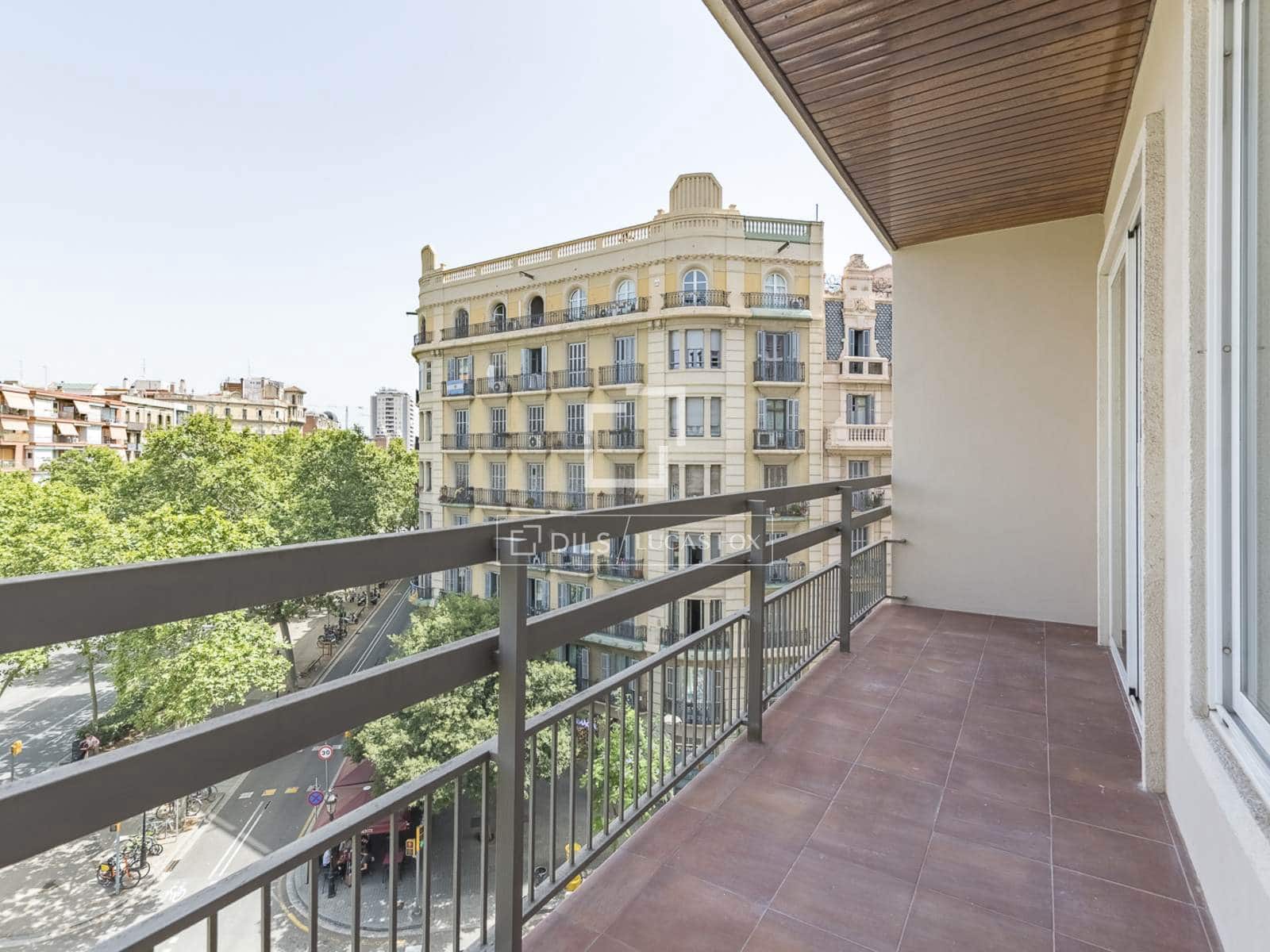 4 soveværelse Lejlighed til salg i Barcelona by - € 680.000 (Ref: 9921058)