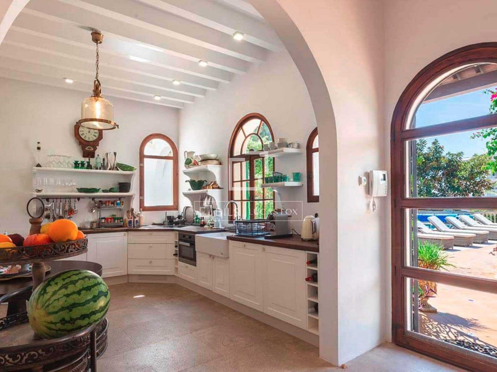 5 bedroom Villa for rent in Palma de Mallorca with pool garage - € 11,900 (Ref: 9921142)