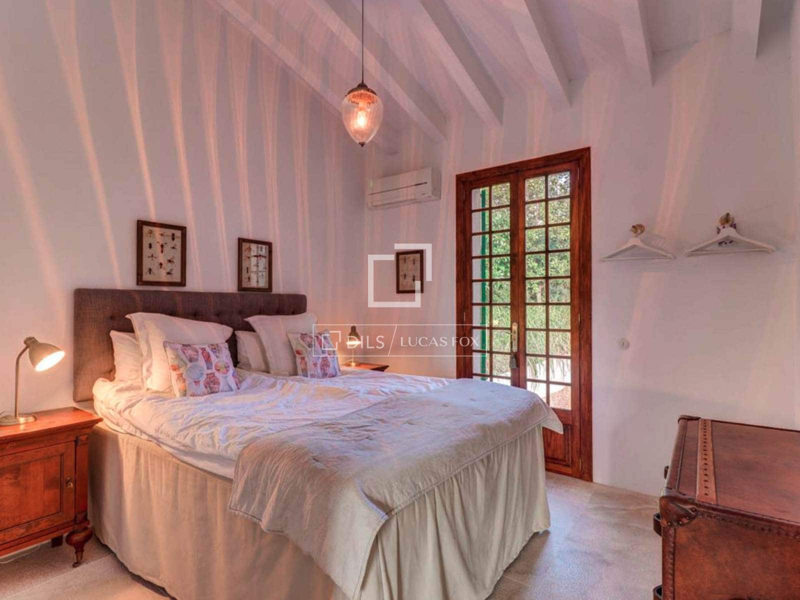 5 bedroom Villa for rent in Palma de Mallorca with pool garage - € 11,900 (Ref: 9921142)