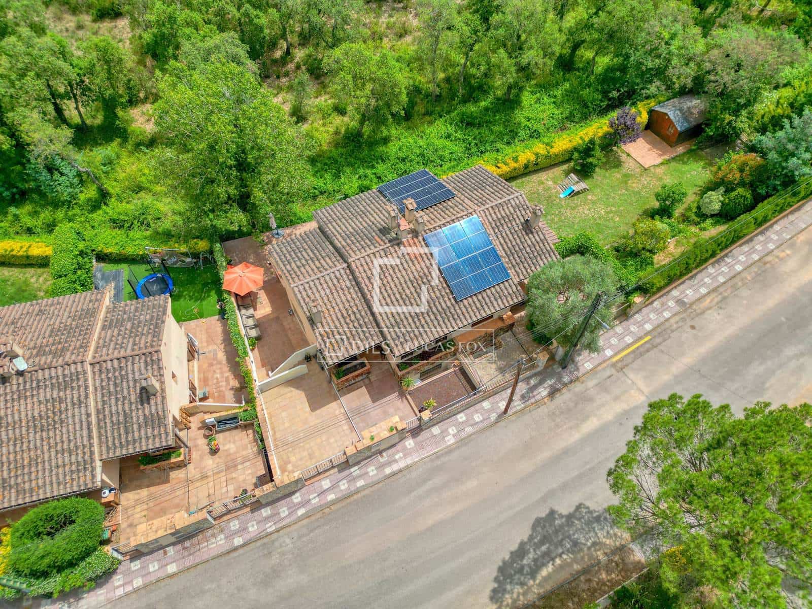 4 bedroom Villa for sale in Santa Cristina d'Aro with garage - € 395,000 (Ref: 9921143)