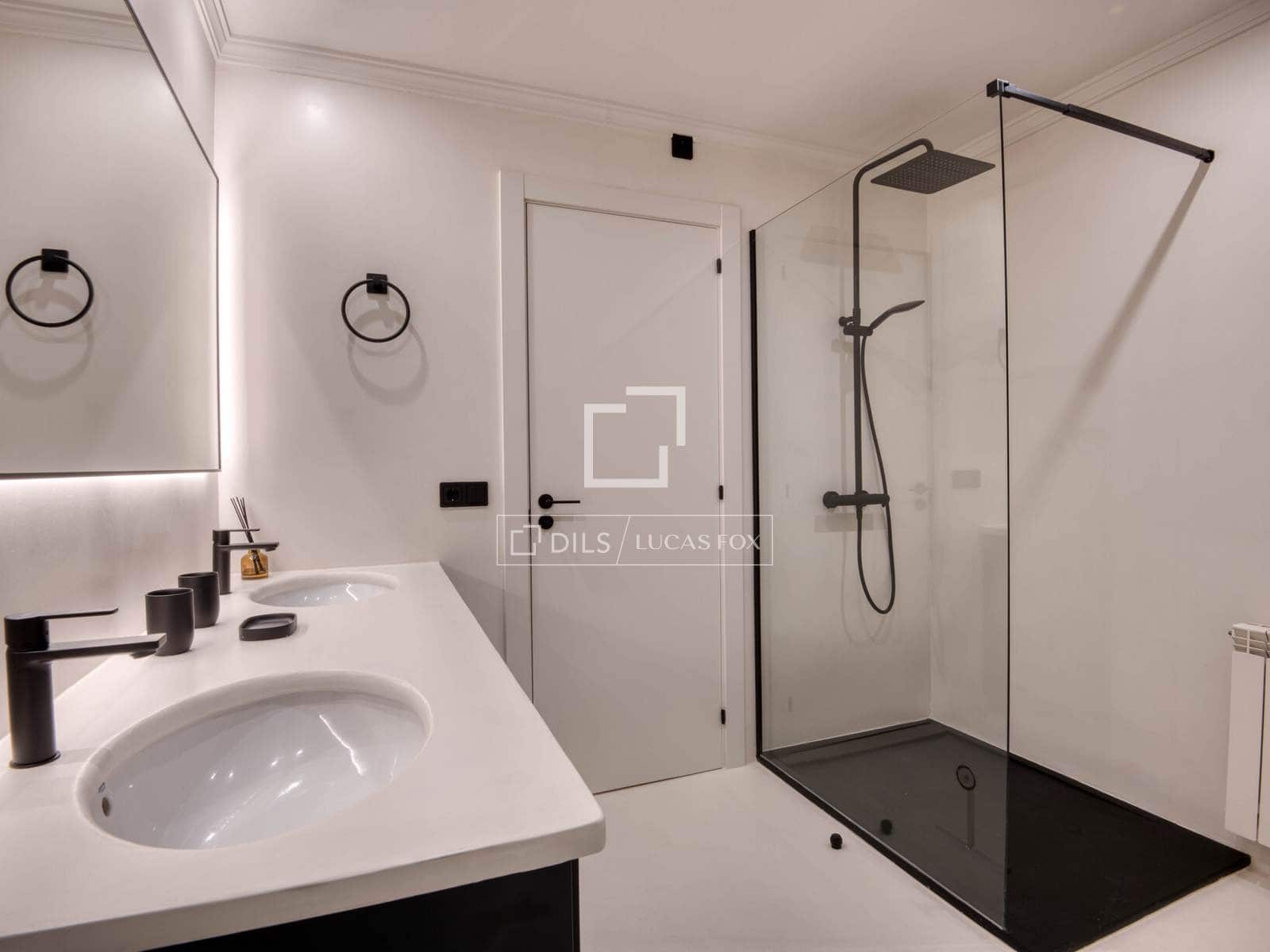4 slaapkamer Villa te koop in Santa Cristina d'Aro met zwembad garage - € 1.350.000 (Ref: 9921144)