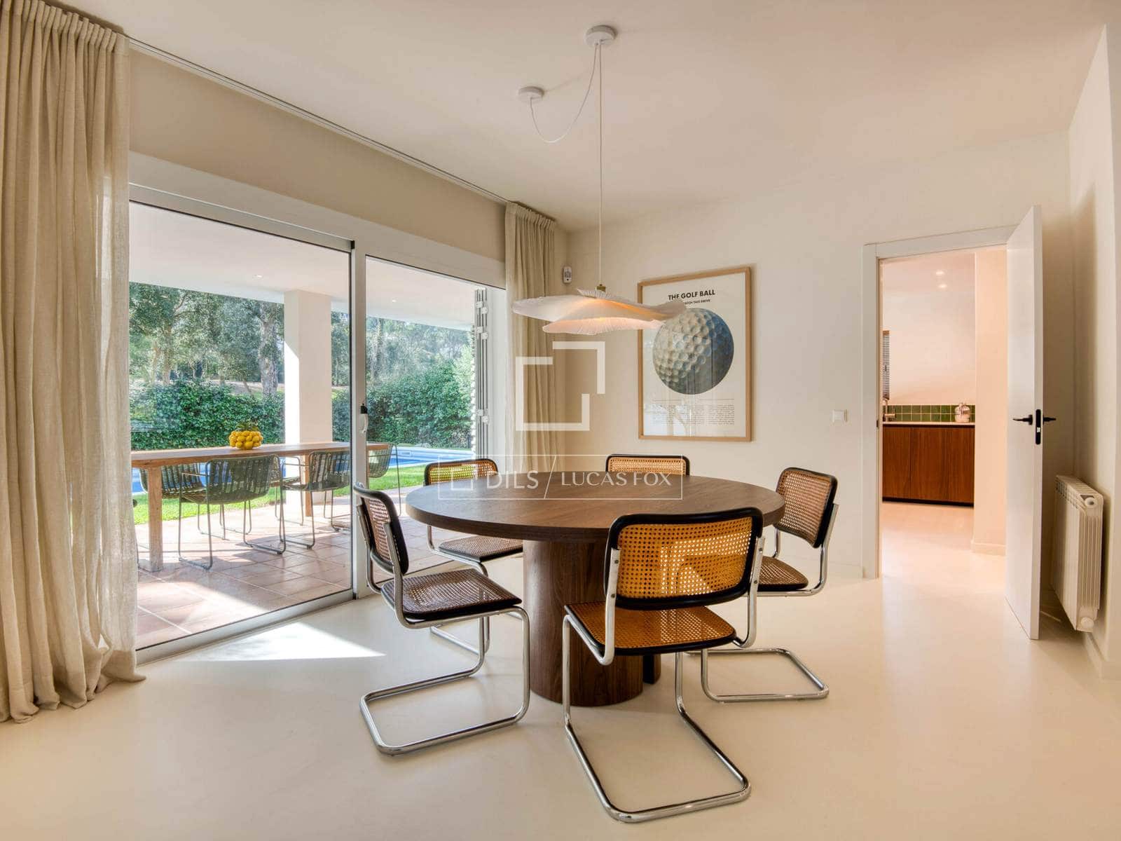 4 slaapkamer Villa te koop in Santa Cristina d'Aro met zwembad garage - € 1.350.000 (Ref: 9921144)