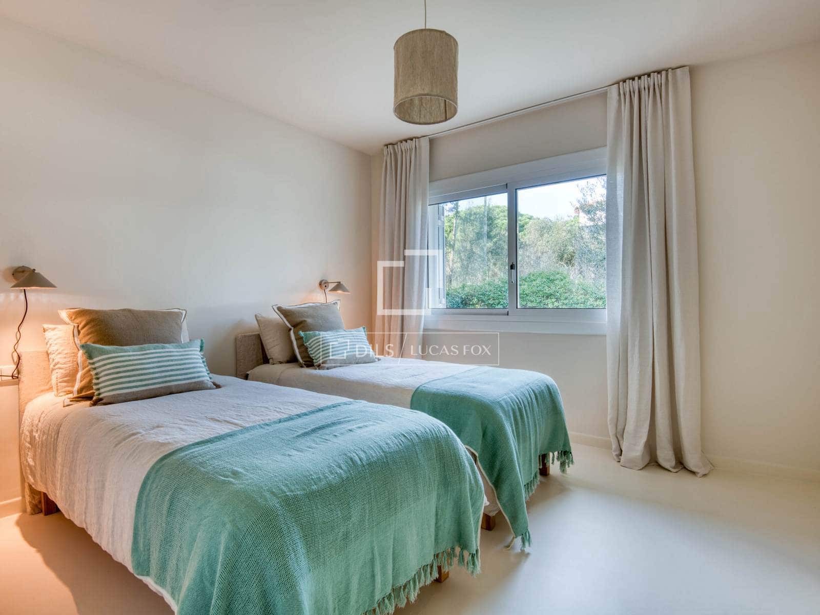 4 slaapkamer Villa te koop in Santa Cristina d'Aro met zwembad garage - € 1.350.000 (Ref: 9921144)