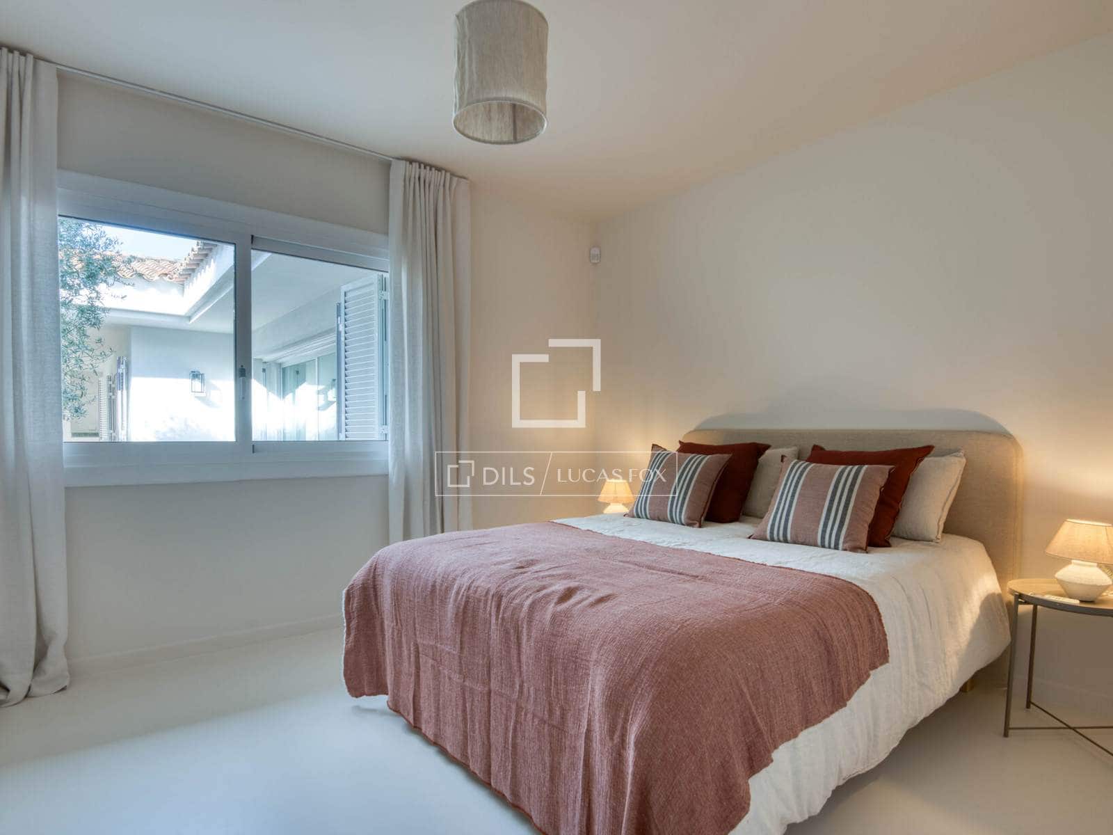 4 slaapkamer Villa te koop in Santa Cristina d'Aro met zwembad garage - € 1.350.000 (Ref: 9921144)