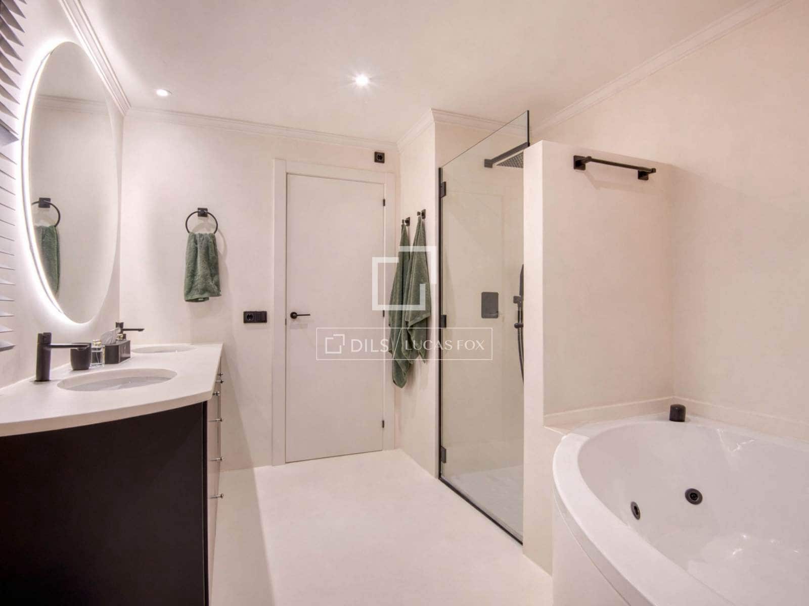 4 slaapkamer Villa te koop in Santa Cristina d'Aro met zwembad garage - € 1.350.000 (Ref: 9921144)