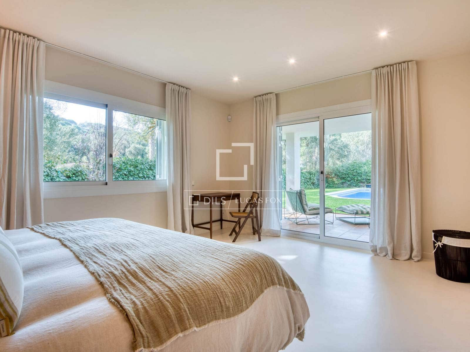 4 slaapkamer Villa te koop in Santa Cristina d'Aro met zwembad garage - € 1.350.000 (Ref: 9921144)