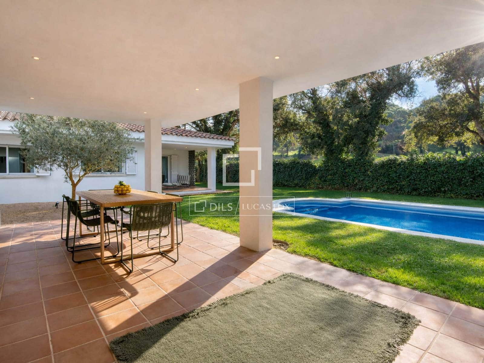 4 slaapkamer Villa te koop in Santa Cristina d'Aro met zwembad garage - € 1.350.000 (Ref: 9921144)