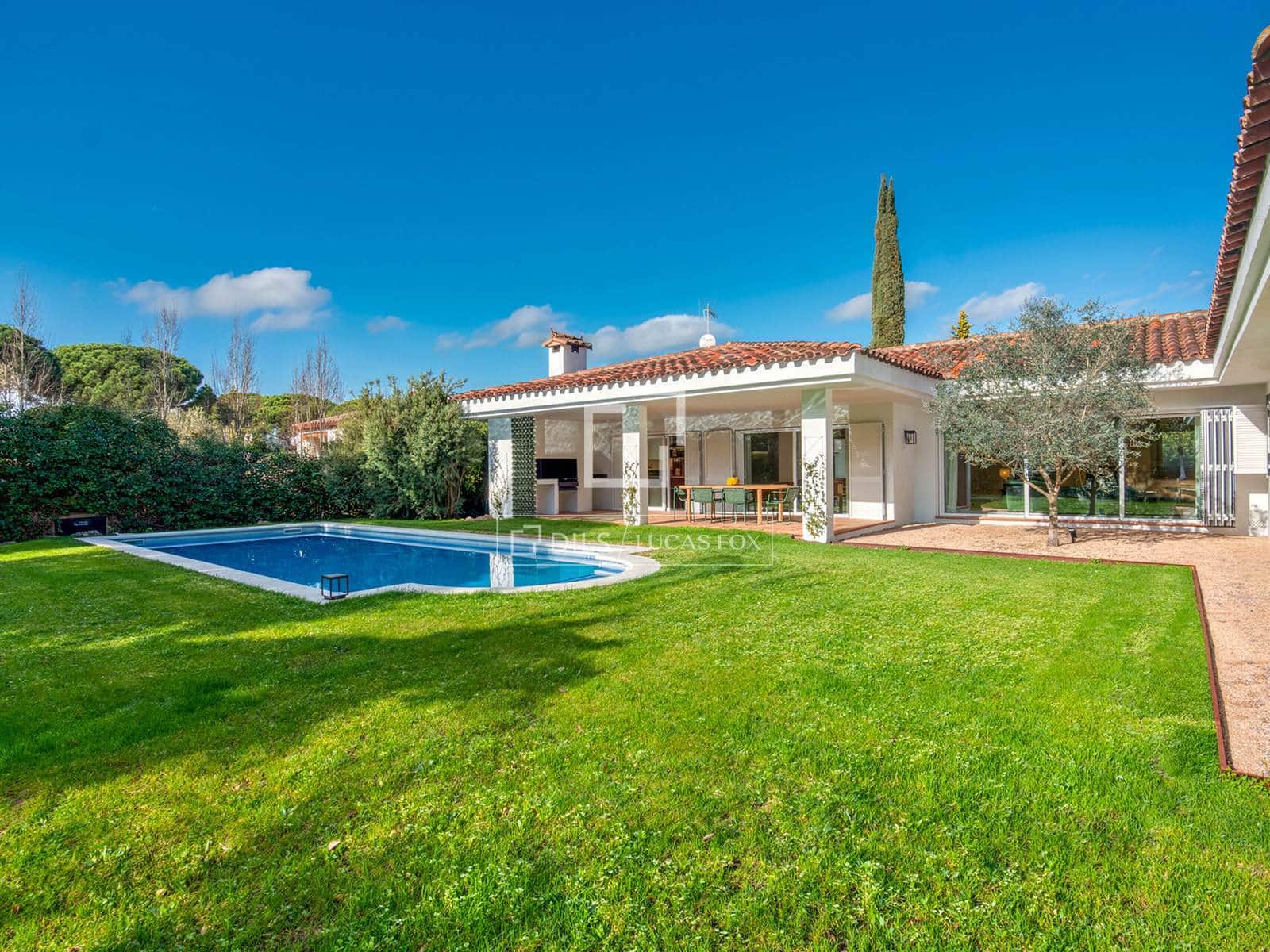 4 slaapkamer Villa te koop in Santa Cristina d'Aro met zwembad garage - € 1.350.000 (Ref: 9921144)