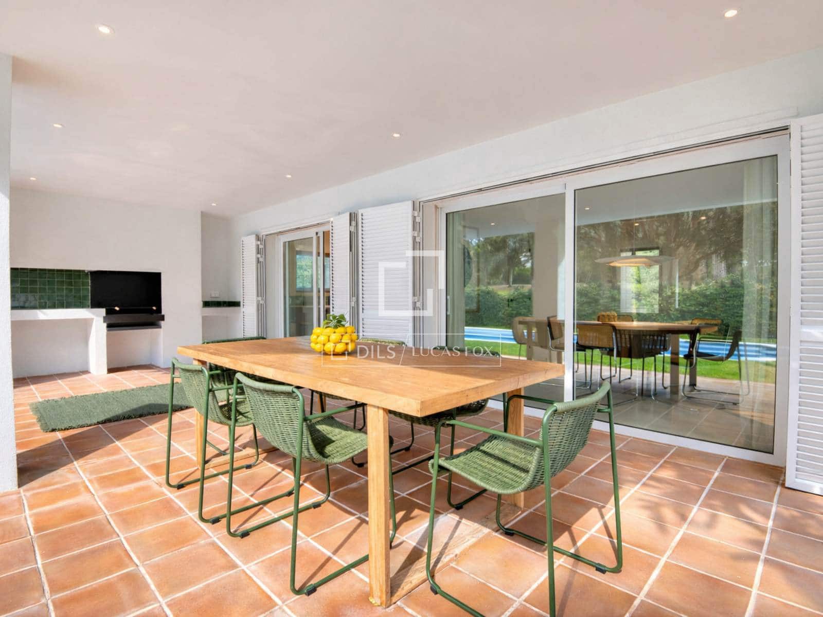 4 slaapkamer Villa te koop in Santa Cristina d'Aro met zwembad garage - € 1.350.000 (Ref: 9921144)