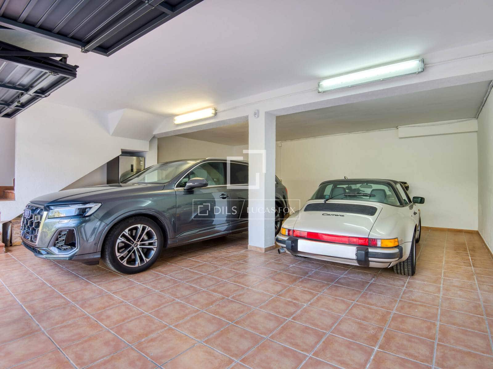 4 slaapkamer Villa te koop in Santa Cristina d'Aro met zwembad garage - € 1.350.000 (Ref: 9921144)