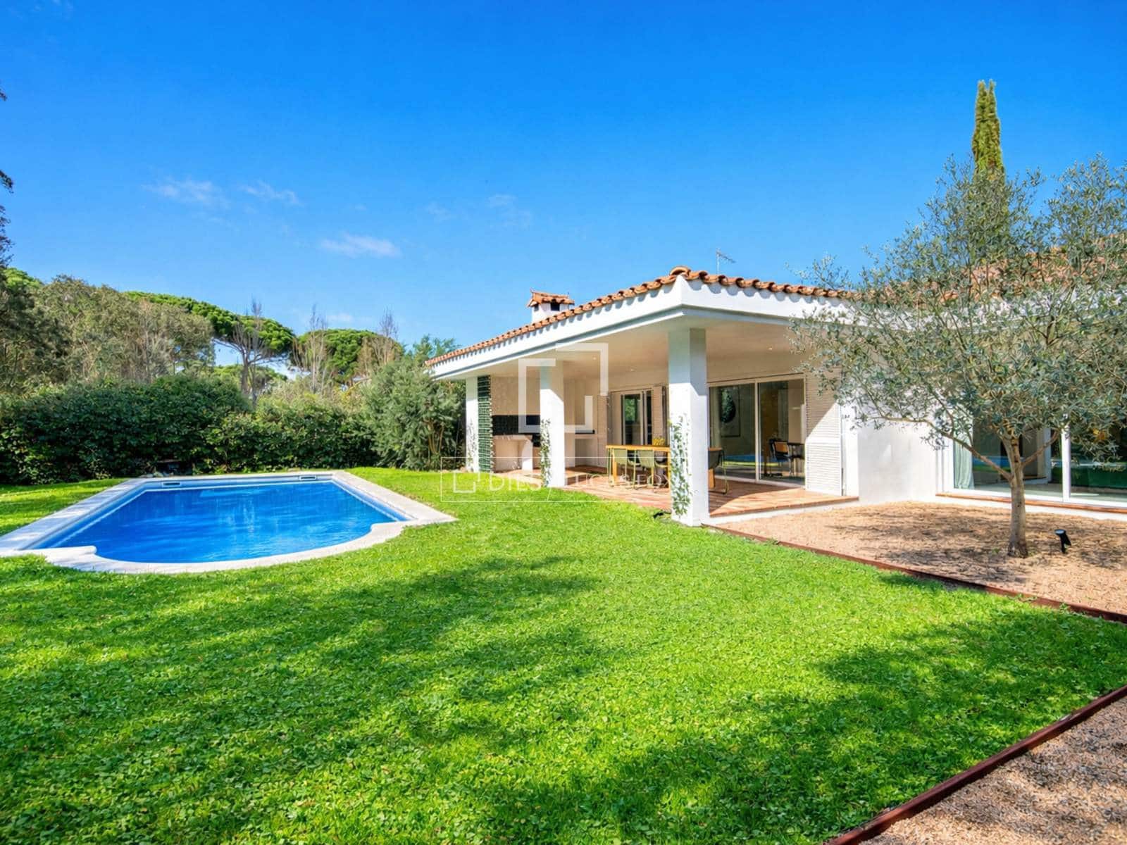 4 slaapkamer Villa te koop in Santa Cristina d'Aro met zwembad garage - € 1.350.000 (Ref: 9921144)