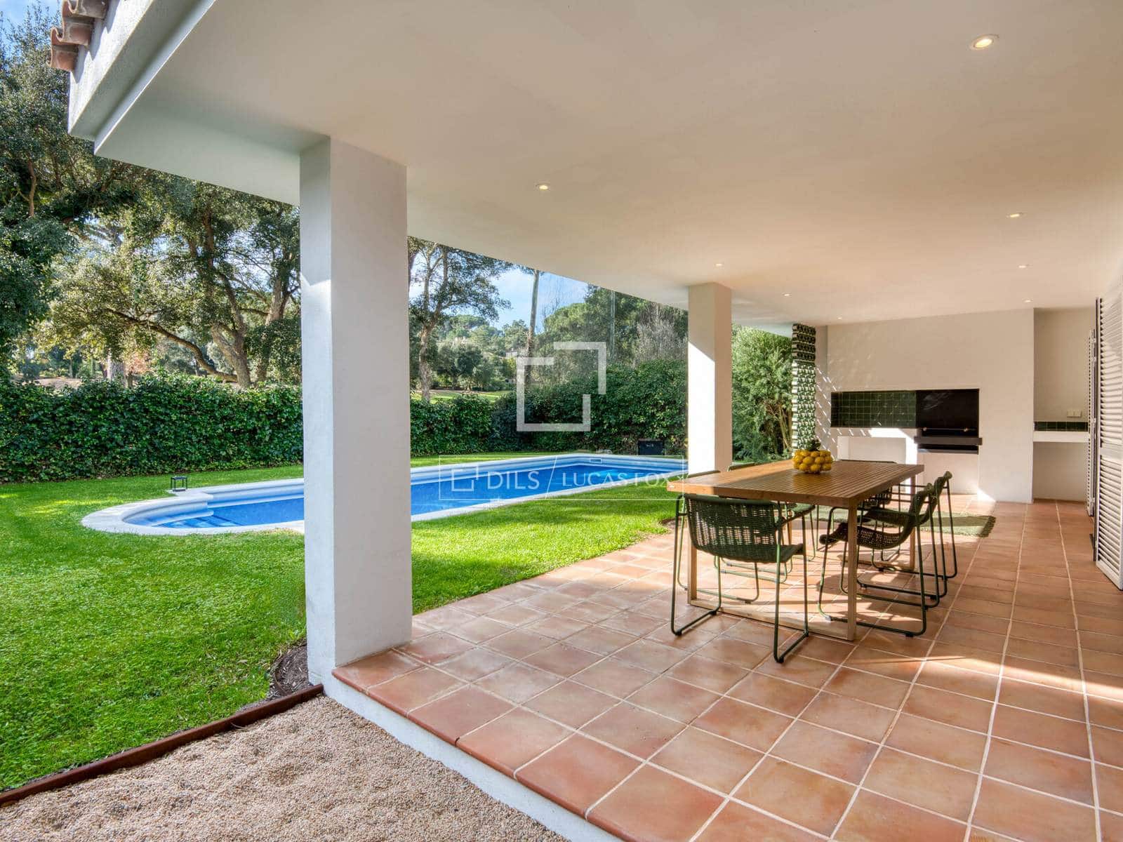 4 slaapkamer Villa te koop in Santa Cristina d'Aro met zwembad garage - € 1.350.000 (Ref: 9921144)