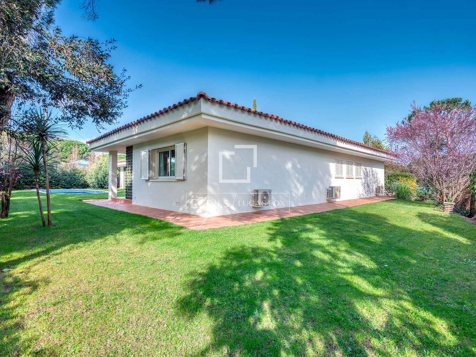4 slaapkamer Villa te koop in Santa Cristina d'Aro met zwembad garage - € 1.350.000 (Ref: 9921144)