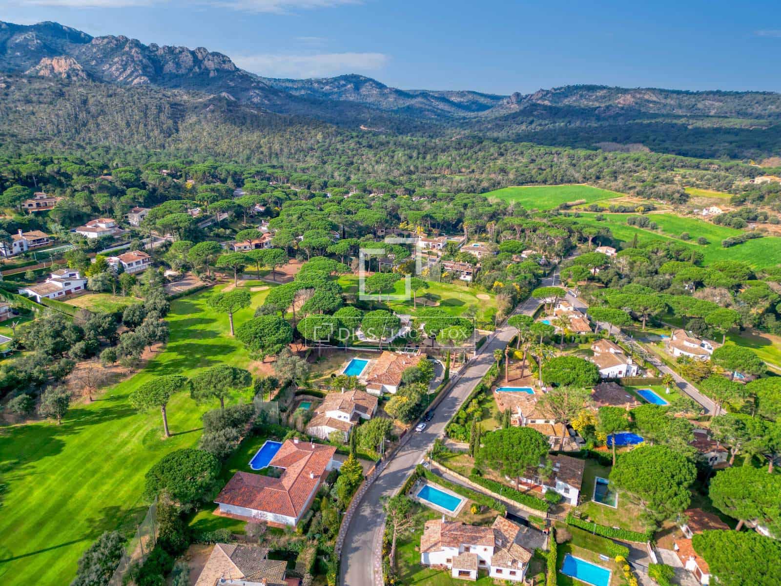 4 slaapkamer Villa te koop in Santa Cristina d'Aro met zwembad garage - € 1.350.000 (Ref: 9921144)