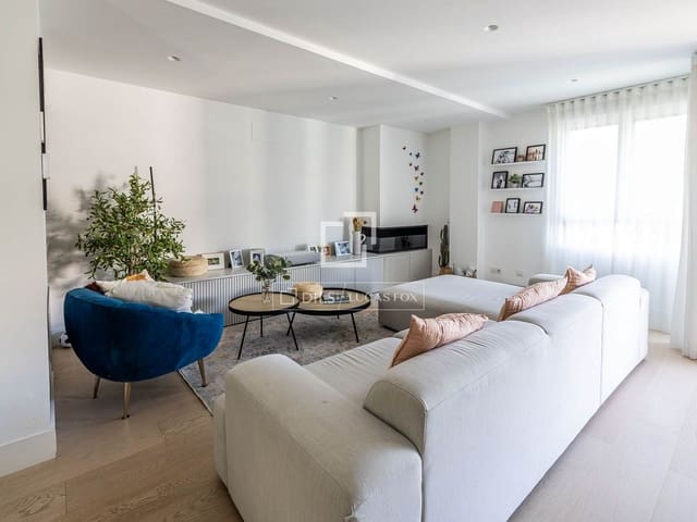 3 slaapkamer Appartement te koop in Rios Rosas, Madrid stad met zwembad garage - € 1.900.000 (Ref: 9921368)