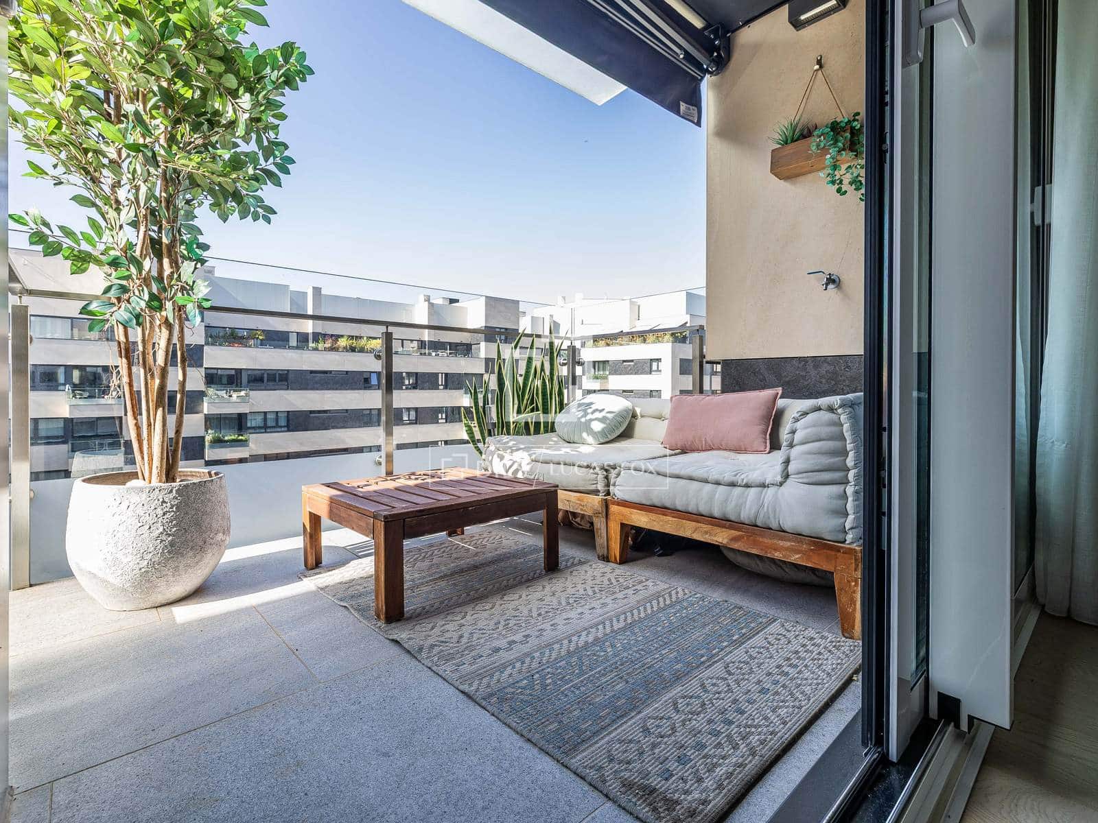 3 soveværelse Lejlighed til salg i Madrid by med swimmingpool garage - € 1.900.000 (Ref: 9921368)