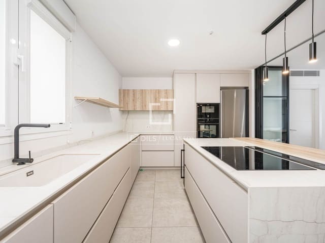 3 sypialnia Apartament na sprzedaż w Rios Rosas, Miasto Madryt z basenem garażem - 1 900 000 € (Ref: 9921368)