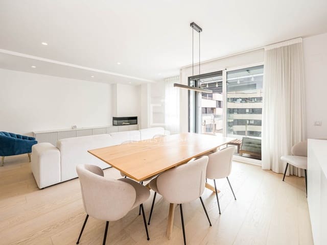3 sypialnia Apartament na sprzedaż w Rios Rosas, Miasto Madryt z basenem garażem - 1 900 000 € (Ref: 9921368)
