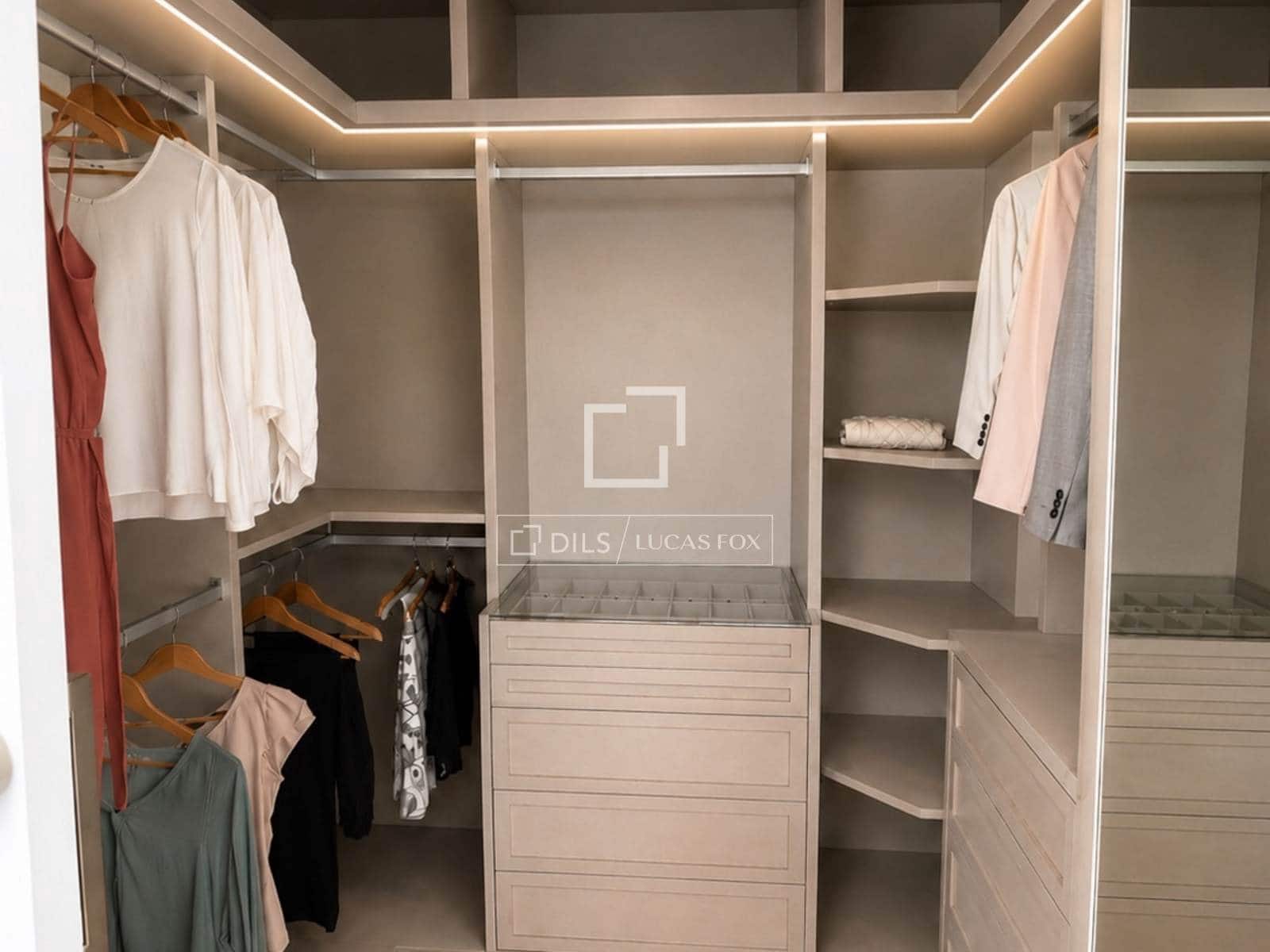 Apartamento de 3 habitaciones en Madrid ciudad en venta con piscina garaje - 1.900.000 € (Ref: 9921368)
