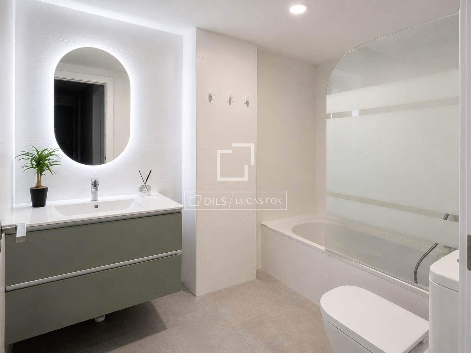Apartamento de 3 habitaciones en Madrid ciudad en venta con piscina garaje - 1.900.000 € (Ref: 9921368)